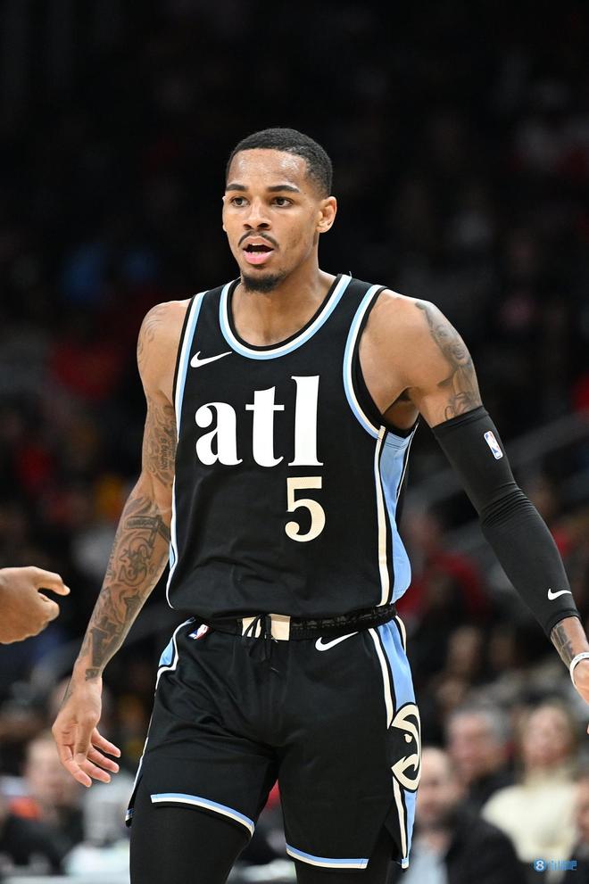 与湖人队 与湖人队